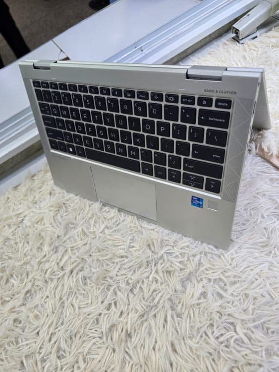 Hp elitebook 830g8 Hp elitebook 830g8